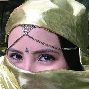 Meet your Posher, Manuela